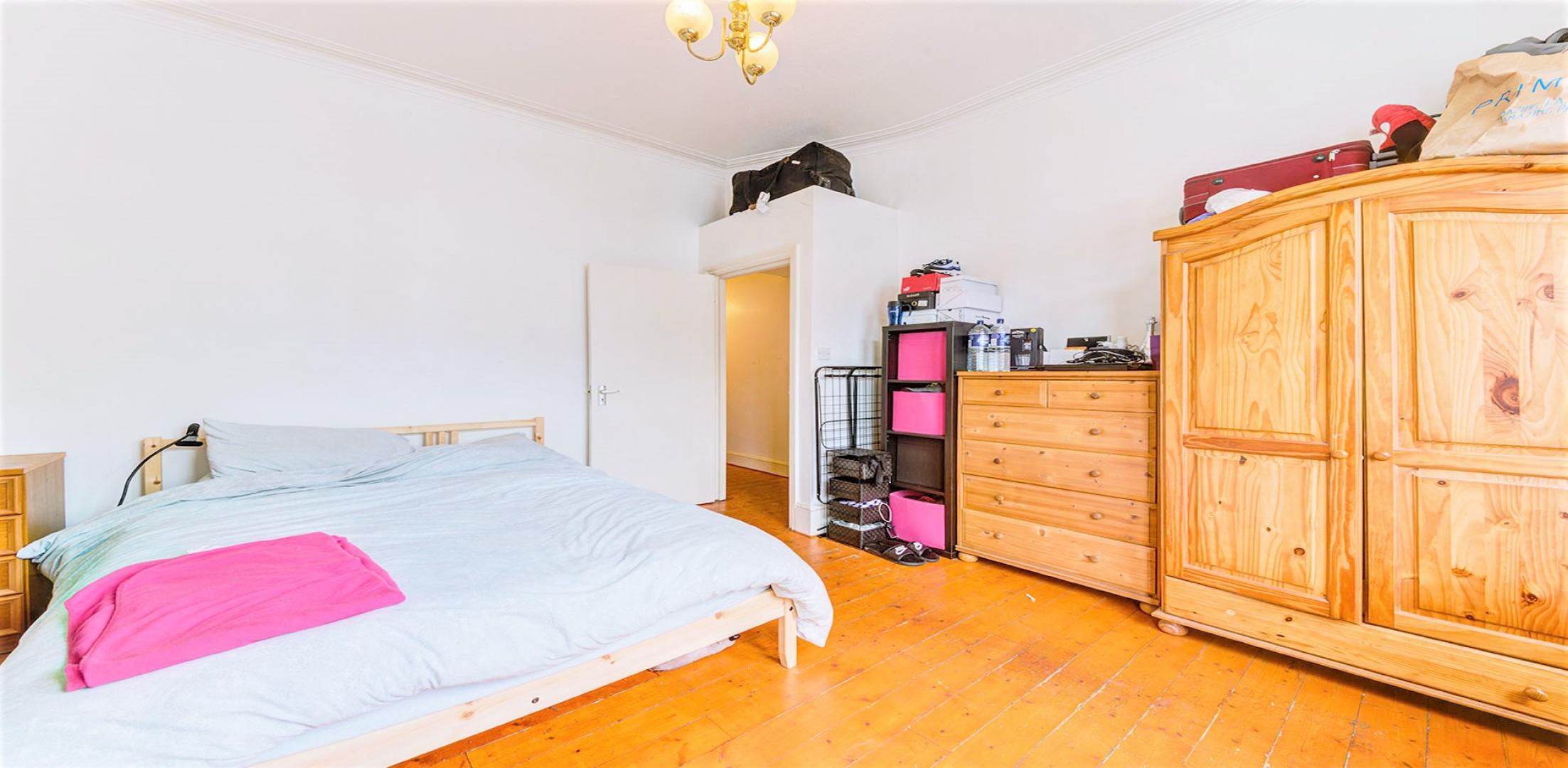 			PRIVATE GARDEN, 2 Bedroom, 1 bath, 1 reception Flat			 Leighton Gardens, KENSAL RISE
